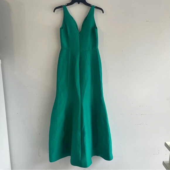 Halston Heritage Sleeveless Plunge-Neck Tulip Evening Gown Dress 22466 - Picture 2 of 9